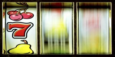 Microgaming slot game interface on hgo99 login showing reel layout and bonus features